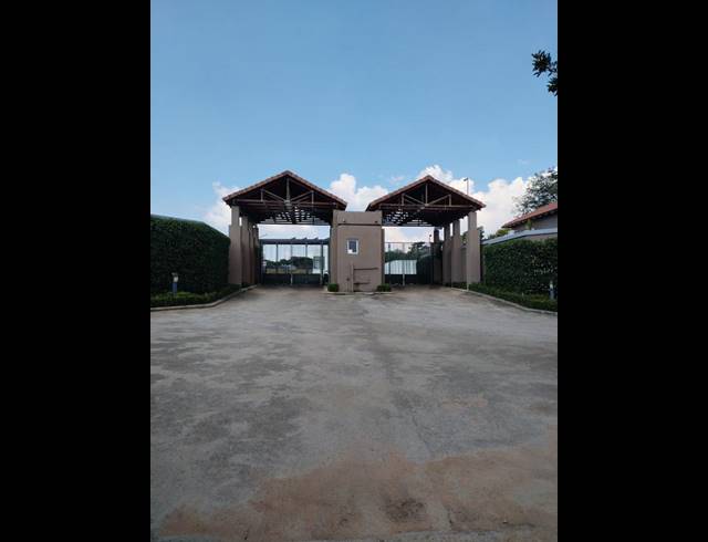 LAND FOR SALE IN FOURWAYS